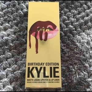 Kylie birthday lip kit!