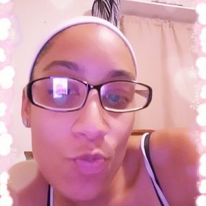 Meet your Posher, Nikki