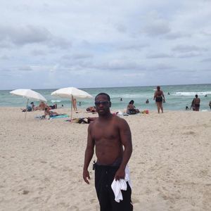 Meet your Posher, Elliott