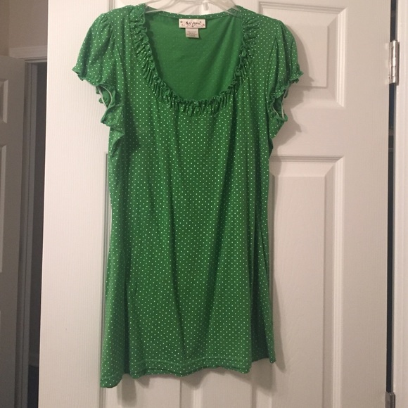 Light weight top