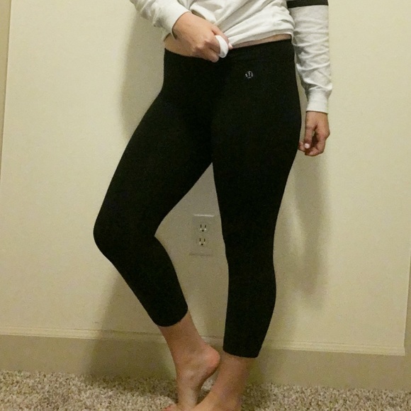 Lululemon Black Crop Leggings