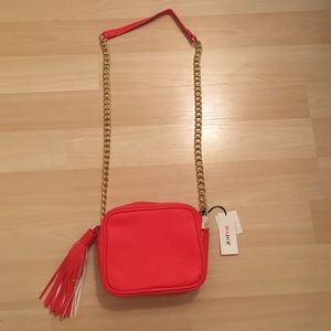 Off the shoulder/ cross body bag