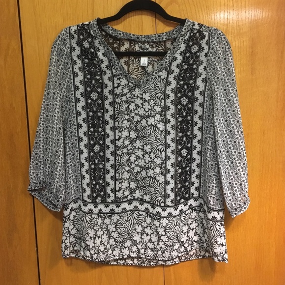 Old Navy top