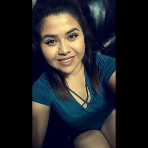 Meet your Posher, Yvette