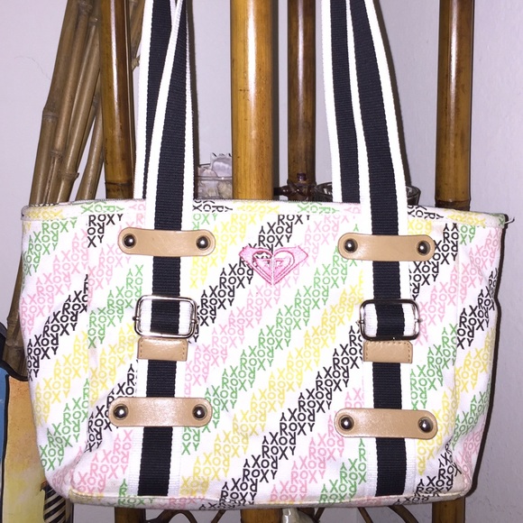 Roxy Handbags - NWOT Roxy Purse