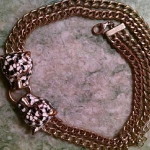 Leopard heads necklace
