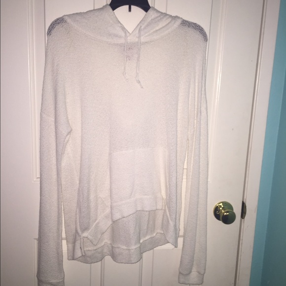 White knitted hoodie