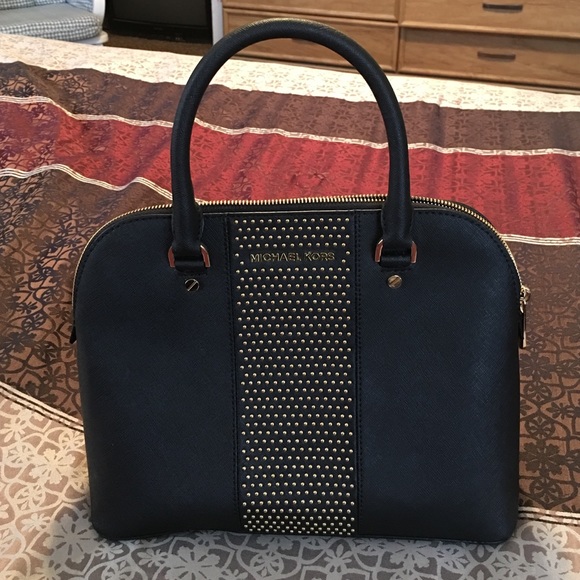 Michael Kors Handbags - TRADE DONT BUY