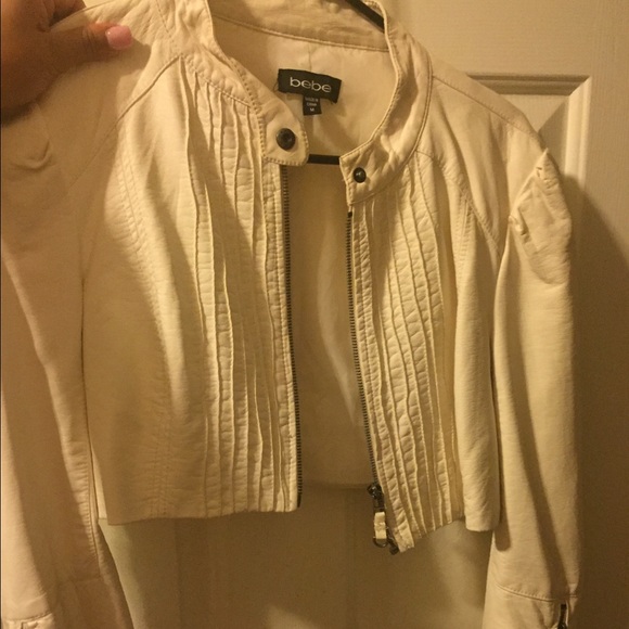Bebe white crop jacket size m - Picture 1 of 2