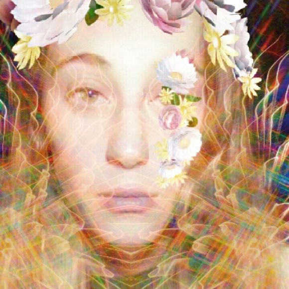 Meet your Posher, Laura - Picture 1 of 1