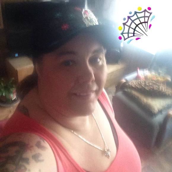 Meet your Posher, Andrea - Picture 1 of 1