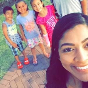 Meet your Posher, Elizabeth