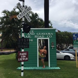 Meet your Posher, Yari