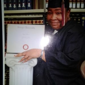 Meet your Posher, Renee