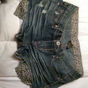 Leopard pocket Jean shorts