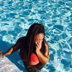 Meet your Posher, Jameice