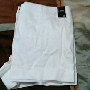 NY &Co dressy cuffed shorts sexy fit