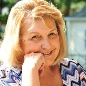 Meet your Posher, Clio