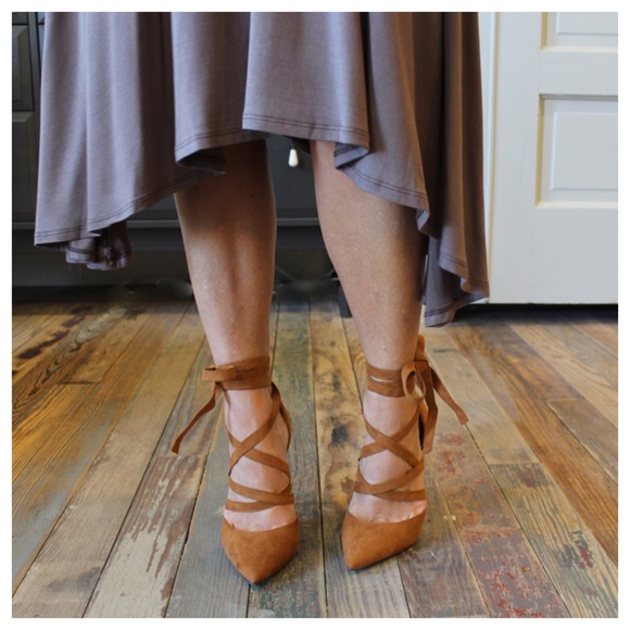 Camel lace up suede heels - Picture 2 of 4