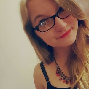 Meet your Posher, Kristin