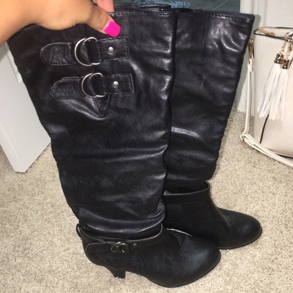 Heeled winter boots - Picture 1 of 2