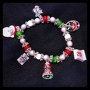 ✨ New Christmas Charm Bracelet ✨