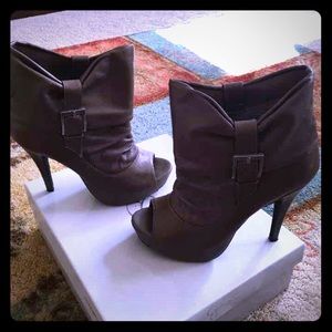 Jessica Simpson Peetoe Bootie
