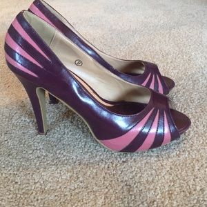 Peep toe heels