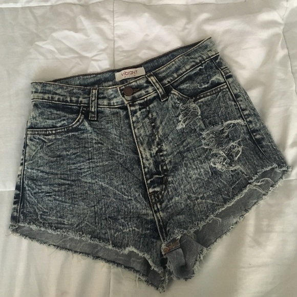 Vibrant Pants - *NEW* High waisted shorts