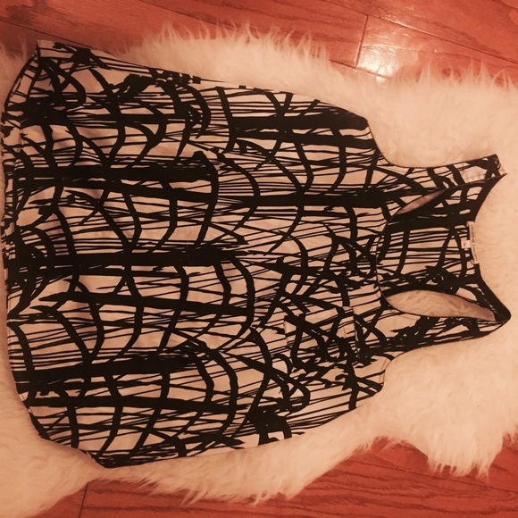 Tank - Picture 1 of 4