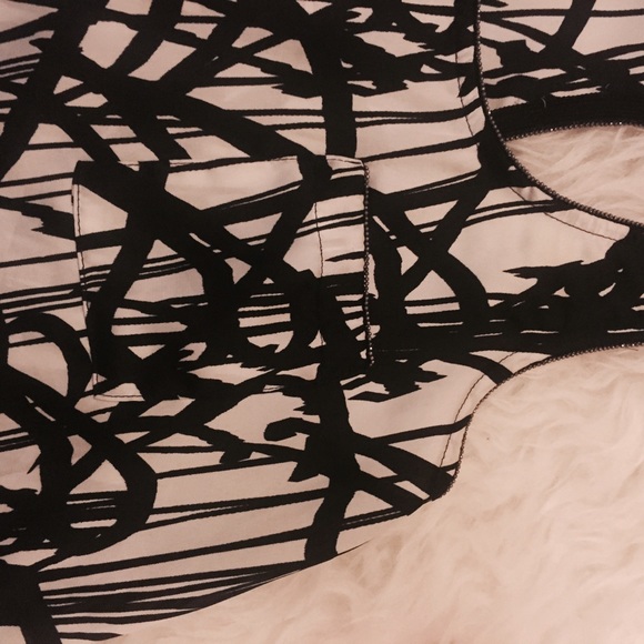 Tank - Picture 3 of 4