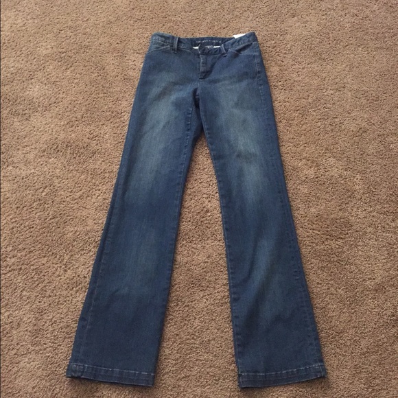 Jeans - Picture 1 of 3