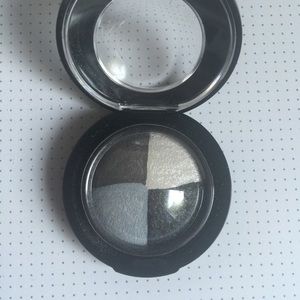 MAC Mineralized Fog and Mist Eye Shadow