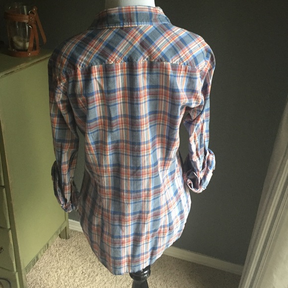 Gap Plaid Button-Down Top - Picture 2 of 3