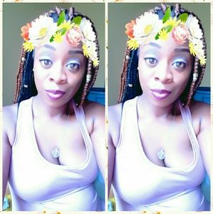 Meet your Posher, Roseline