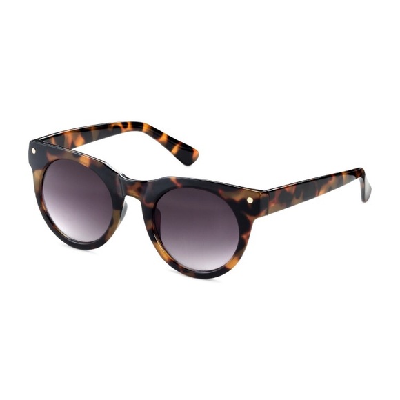 H&M Accessories - Sunnies - Round Tortoise Shell