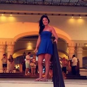 Meet your Posher, Sharon