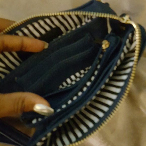 Crossbody Bag - Picture 4 of 4