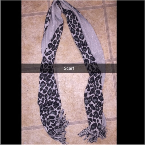 Scarves - Picture 1 of 2