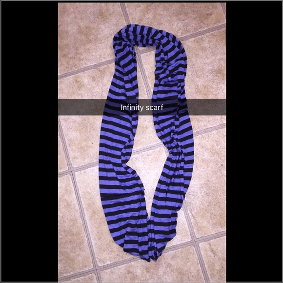 Scarves - Picture 2 of 2