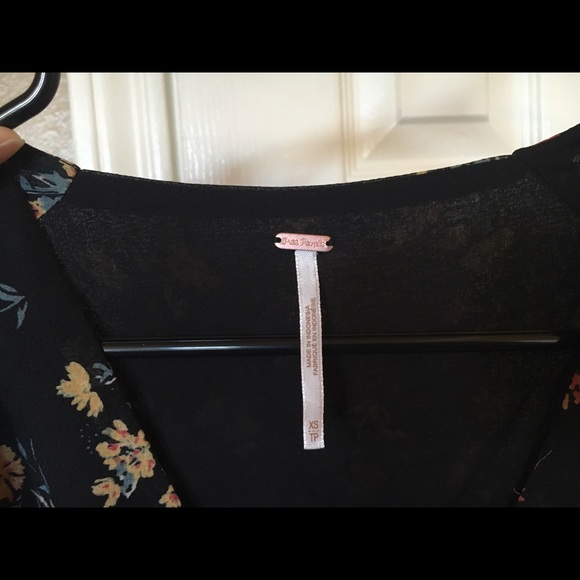 Free people black long sleeve floral dress - Picture 2 of 4