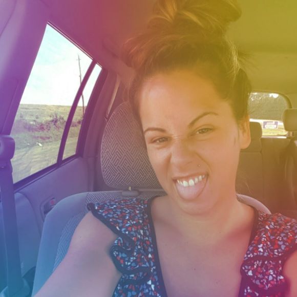 Meet your Posher, Nikki