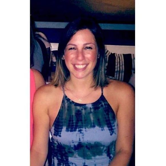 Meet your Posher, Becca - Picture 1 of 1