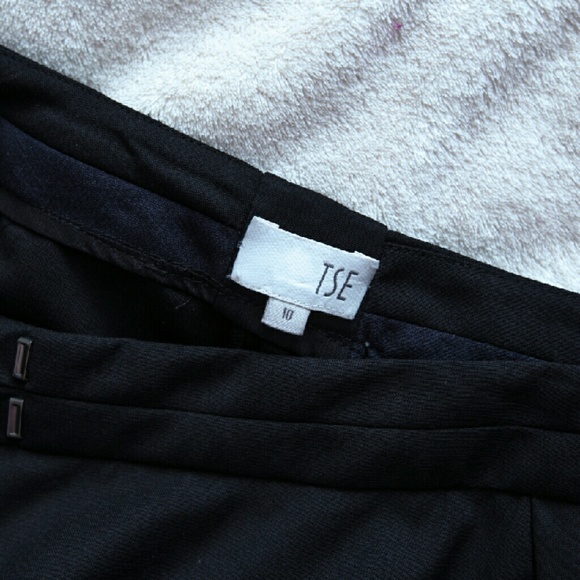 TSE Unlined Black Capris US10 $775 EUC - Picture 4 of 4
