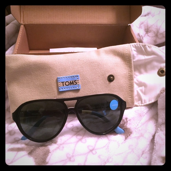Toms sun-Marco polarized sunglasses NWT