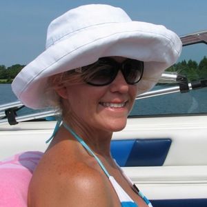 Meet your Posher, Pamela