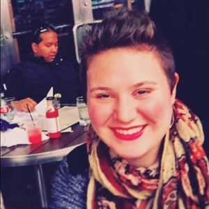 Meet your Posher, Traci