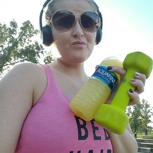 Meet your Posher, Rhanda