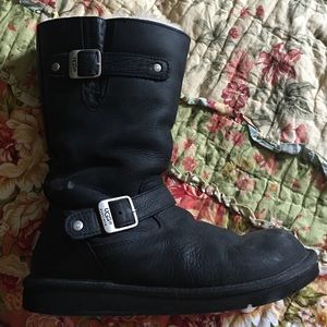 Authentic Ugg - black size 8