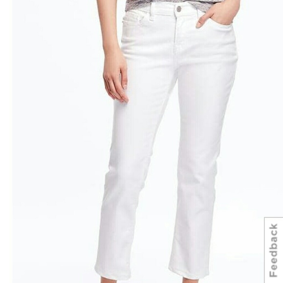 Old Navy Denim - 🍀WEEKEND  SALE 🍀 🦄White cropped jeans